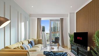 High Floor Lux 2BR nr Top Golf Dubai Marina JLT