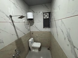 Hotel Ishwar Palace