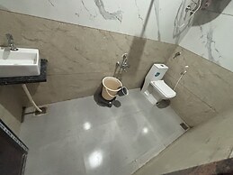Hotel Ishwar Palace