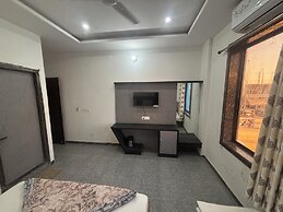 Hotel Ishwar Palace