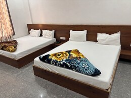 Hotel Ishwar Palace