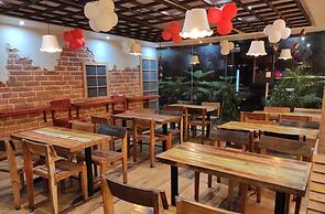 HOTEL YUGANTAR & BANQUETS