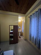 JeeRosh Hotel & Lodge