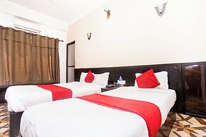 Hotel Aadarsha Inn