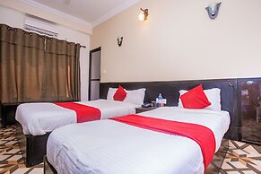 Hotel Aadarsha Inn