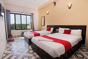 Hotel Aadarsha Inn