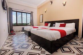Hotel Aadarsha Inn