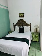 Thiagos Hotel