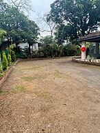 3 Acres Resort