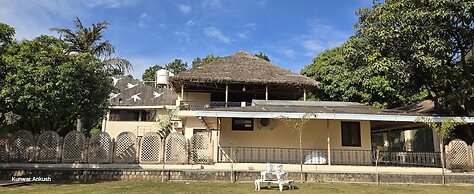 3 Acres Resort