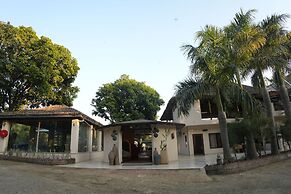 3 Acres Resort