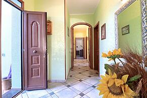 Villa Velisia - Con Ampia Piscina E Campo Da Gioco Privato