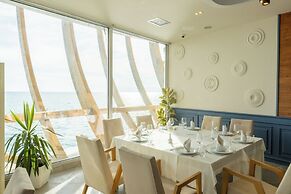 Ventus Harbor Hotel