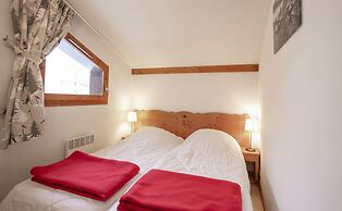 Apartment With 2 Rooms and Balcony