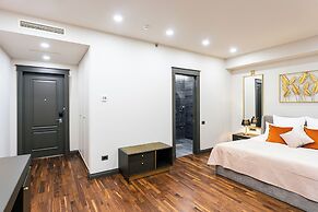 METROPOL Club House