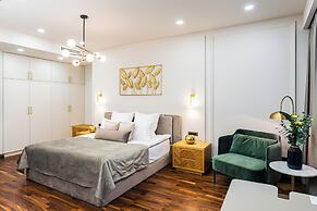 METROPOL Club House