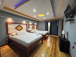 Oasis Paradise Hotel