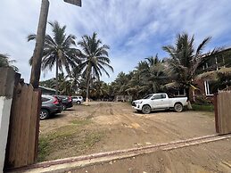 Oasis Paradise Hotel