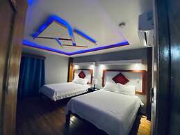 Oasis Paradise Hotel