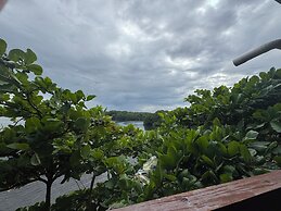 Oasis Paradise Hotel