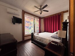 Oasis Paradise Hotel