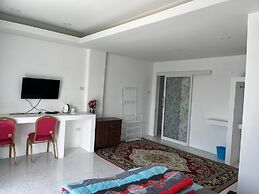Alisara Apartments