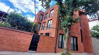 Falcon Boutique Hotel