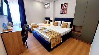 Falcon Boutique Hotel