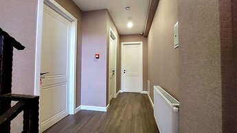 Falcon Boutique Hotel