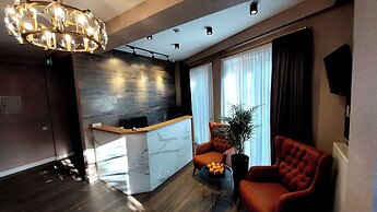 Falcon Boutique Hotel