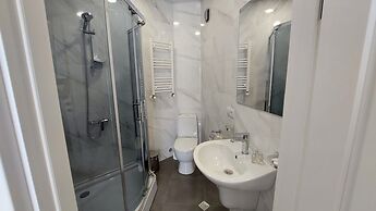Falcon Boutique Hotel