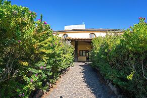 Hotel Medar with pool in Arborea