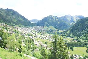 Apartment With Balcony in Chatel
