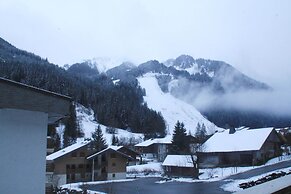 Apartment With Balcony in Chatel