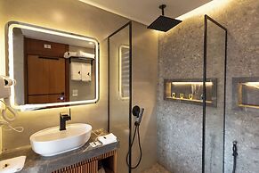 Galaxy Pyramids View INN