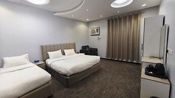 Al Rayhan Suites