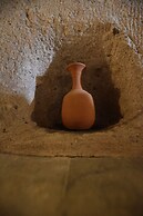 EKA CAVE MAISON