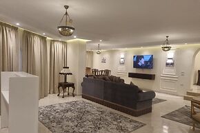 pyramids boutique