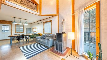 Hongcheon Fiction House Pension
