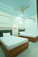 Deep Palace Inn