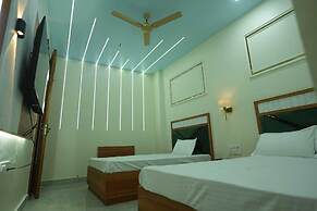 Deep Palace Inn