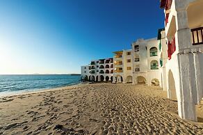 Club Mykonos by First Private Stays