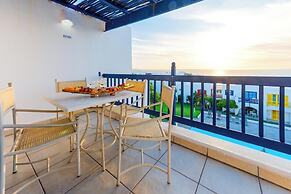 Club Mykonos by First Private Stays