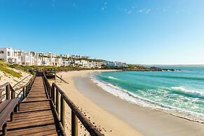 Club Mykonos by First Private Stays