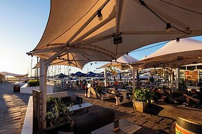 Club Mykonos by First Private Stays