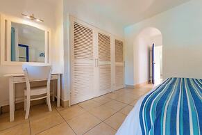 Club Mykonos by First Private Stays