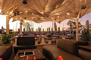 Club Mykonos by First Private Stays