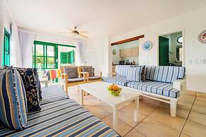 Club Mykonos by First Private Stays