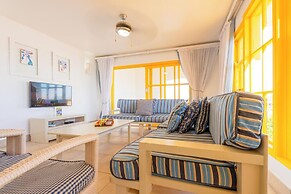 Club Mykonos by First Private Stays
