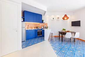 Stylish & Elegant Flat With Terrace